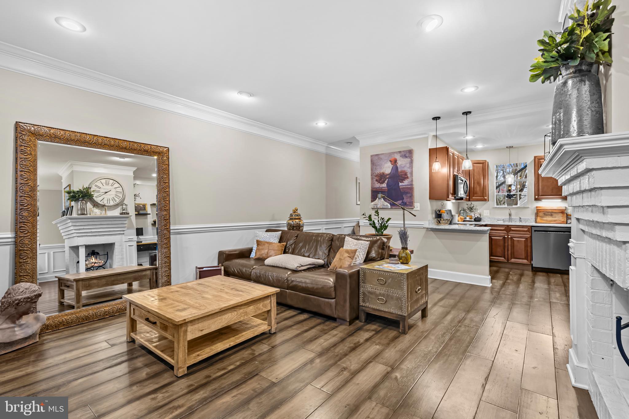 MARY WASHINGTON SQUARE - Residential