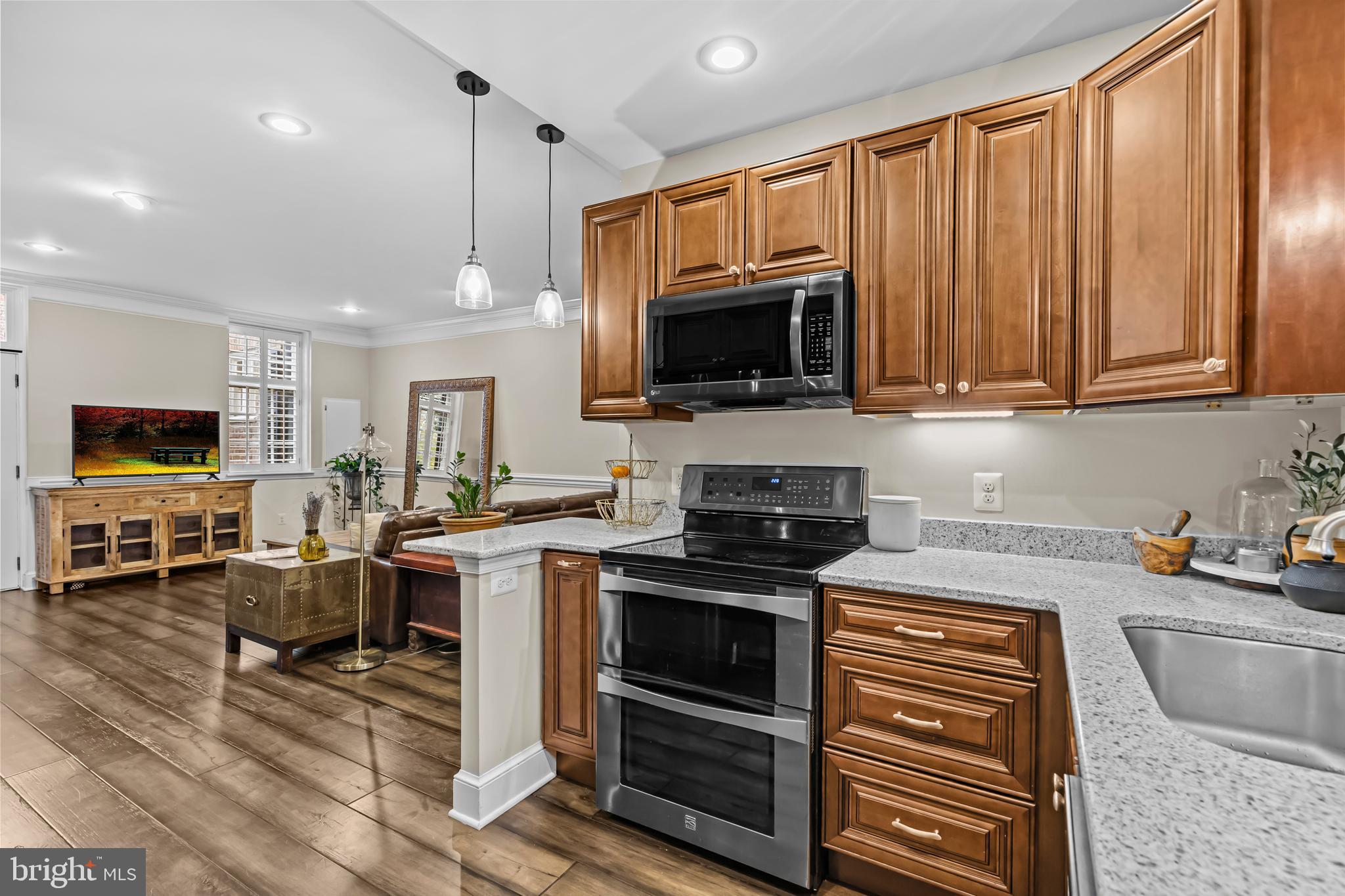 MARY WASHINGTON SQUARE - Residential