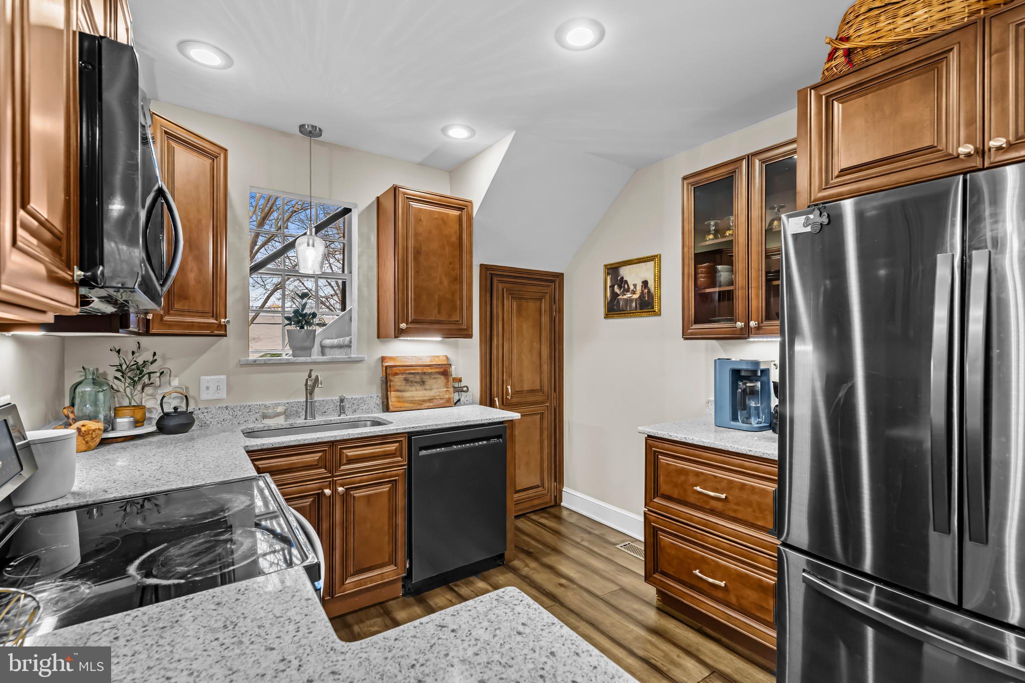 MARY WASHINGTON SQUARE - Residential