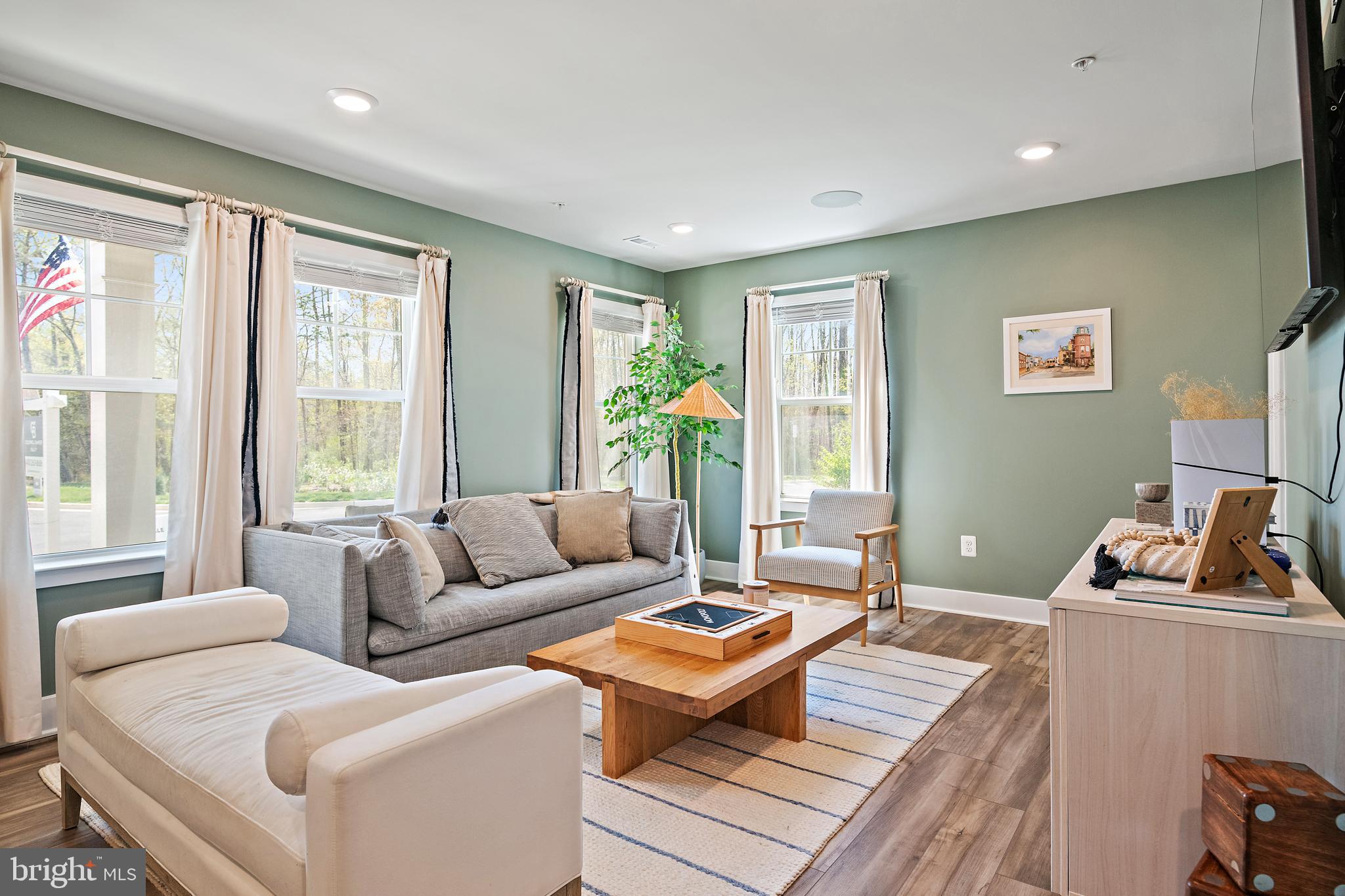 PARKSIDE PRESERVE - Residential