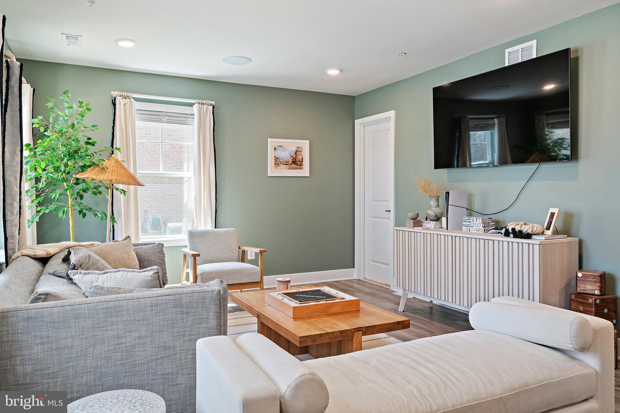 PARKSIDE PRESERVE - Residential