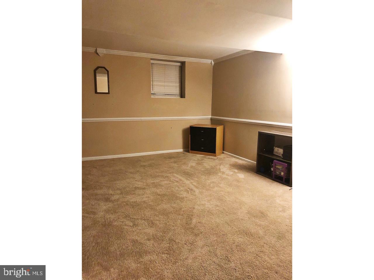 GENDER WOODS - Residential Lease