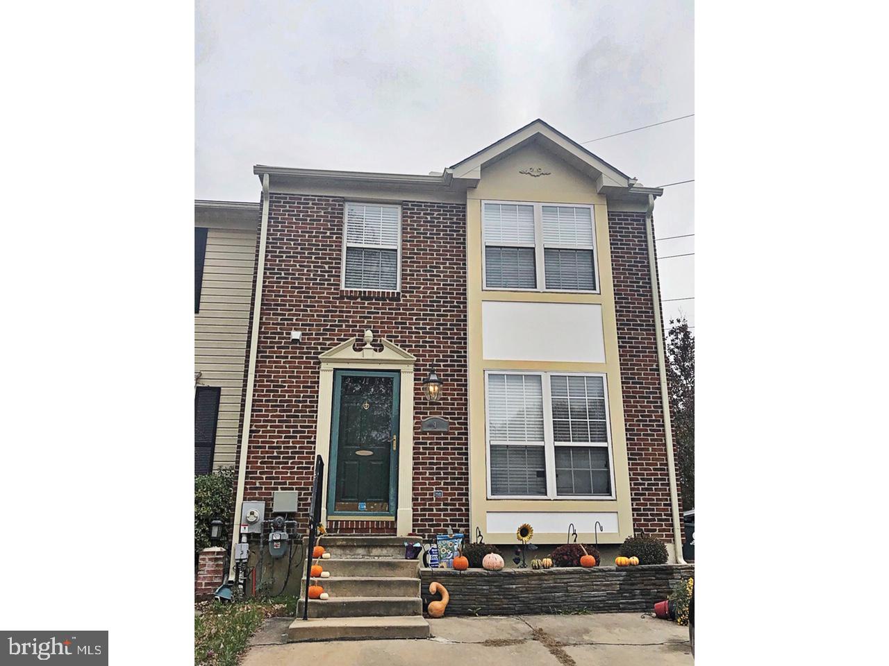 GENDER WOODS - Residential Lease