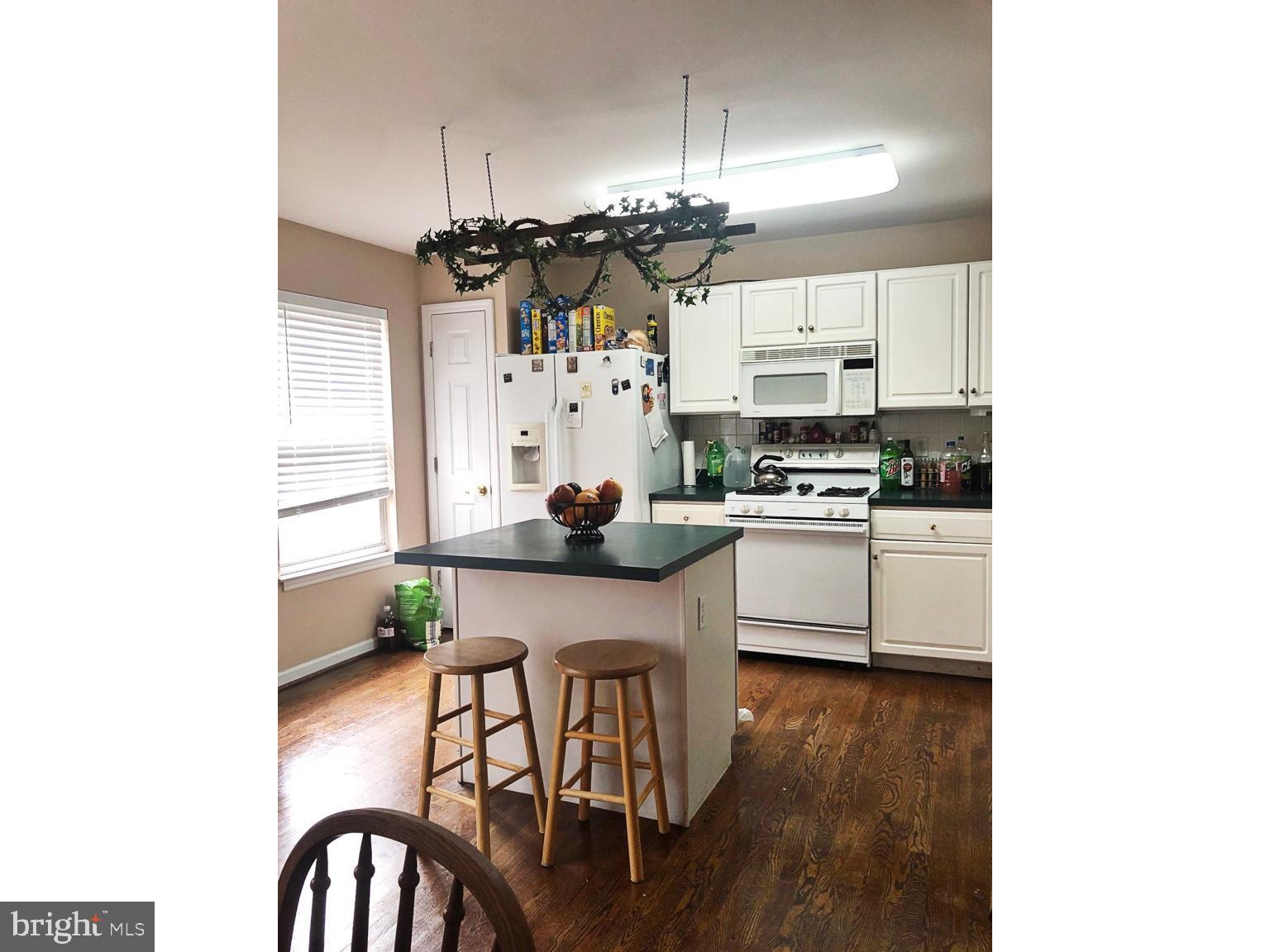 GENDER WOODS - Residential Lease