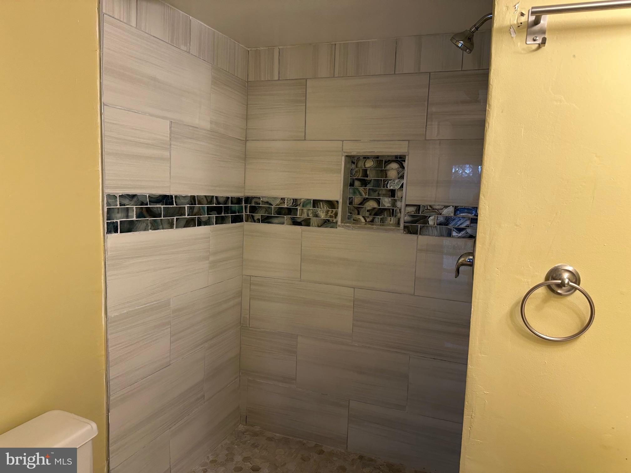 DREXEL WOODS - Residential