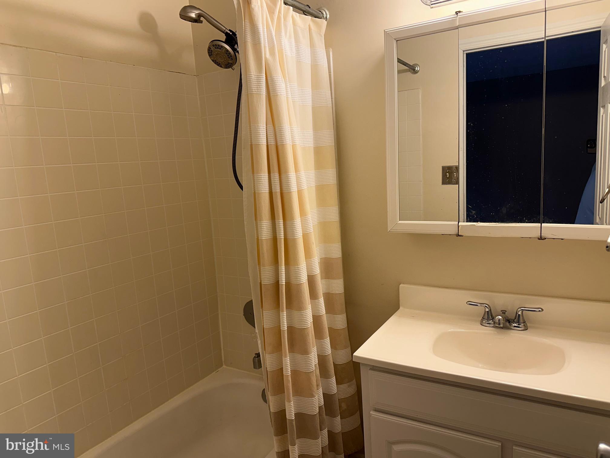 DREXEL WOODS - Residential