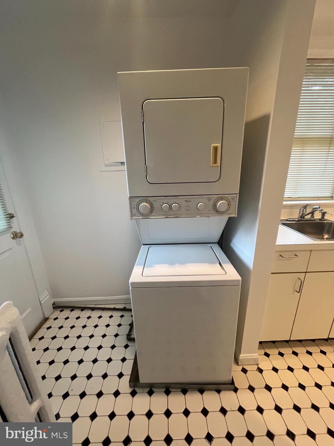 FARNEY - Residential Lease