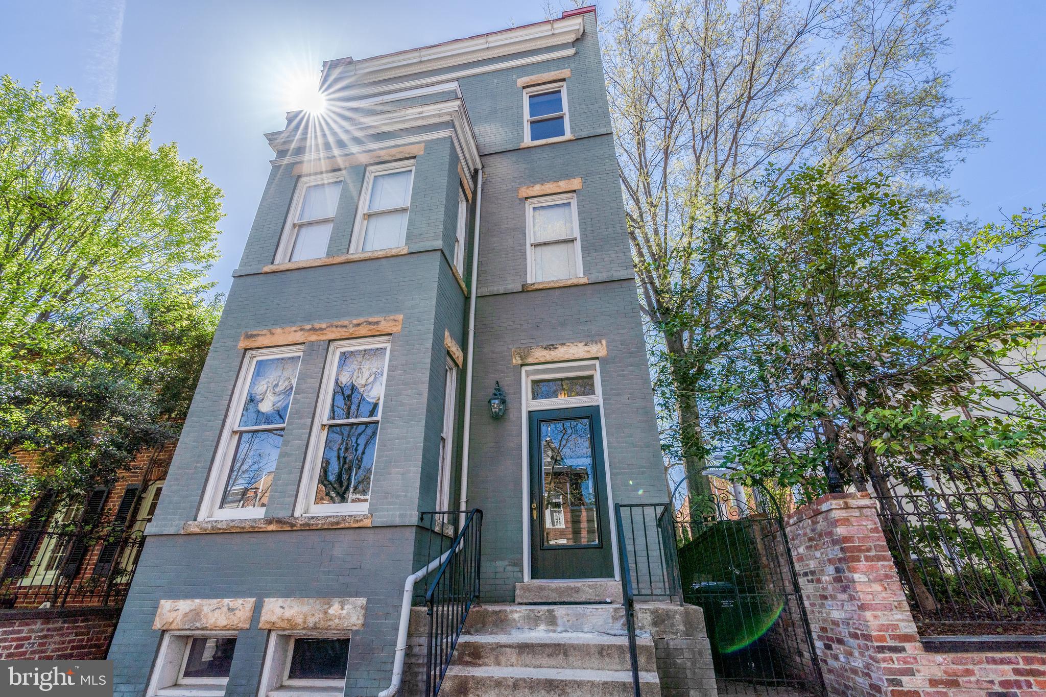 FARNEY - Residential Lease