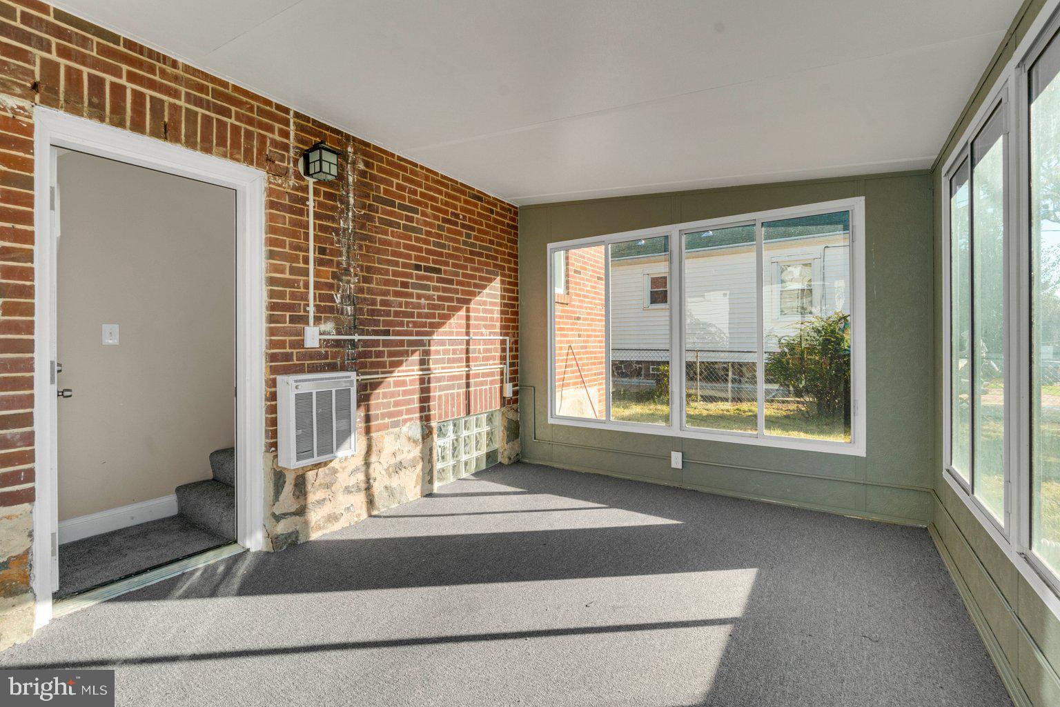 GREENSPRING - Residential