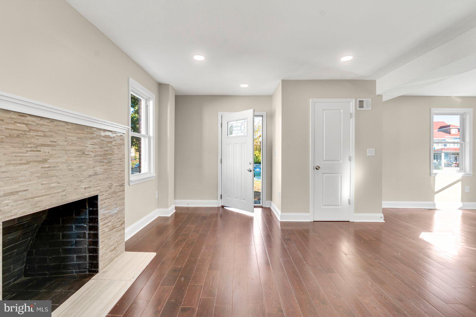 GREENSPRING - Residential