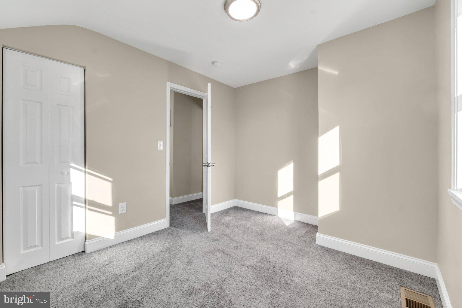 GREENSPRING - Residential