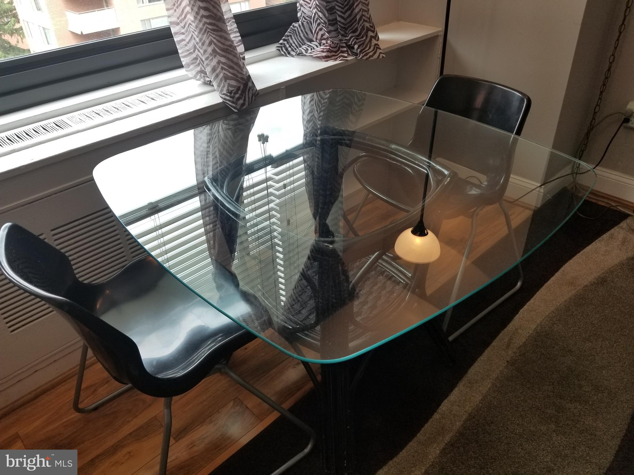 RIVER PLACE NORTH - Residential Lease