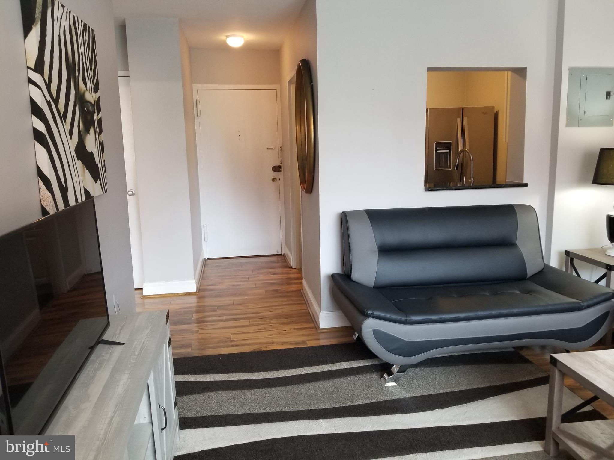 RIVER PLACE NORTH - Residential Lease