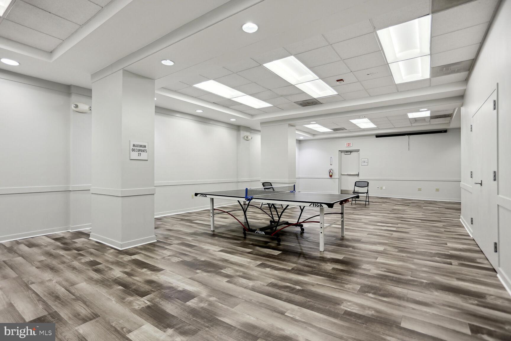 RIVER PLACE NORTH - Residential Lease