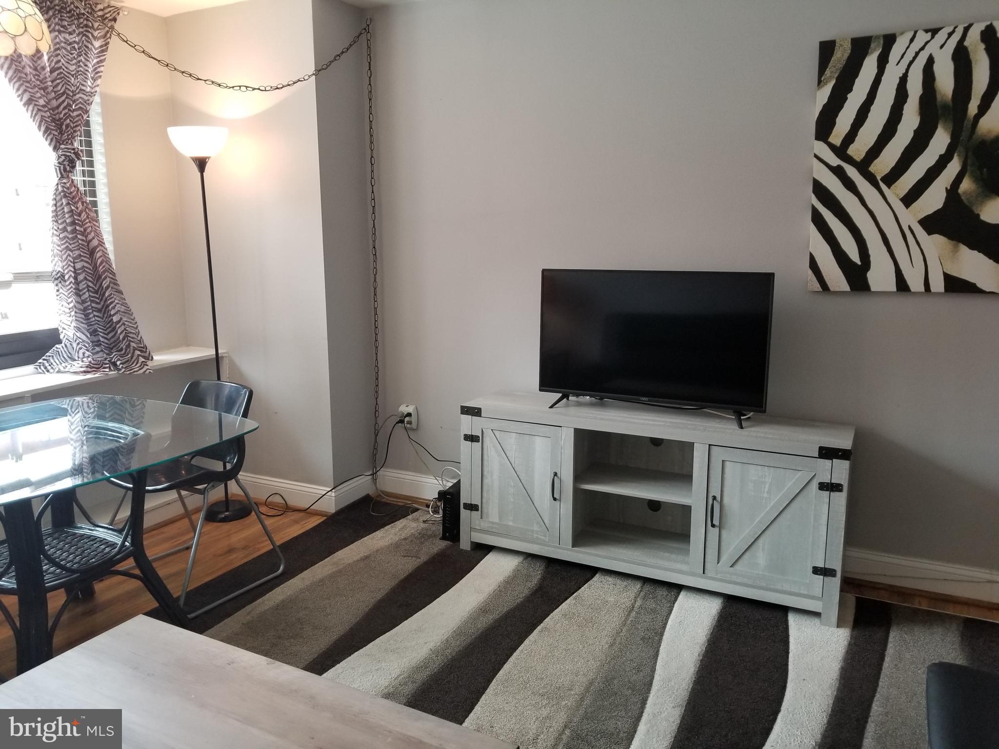 RIVER PLACE NORTH - Residential Lease