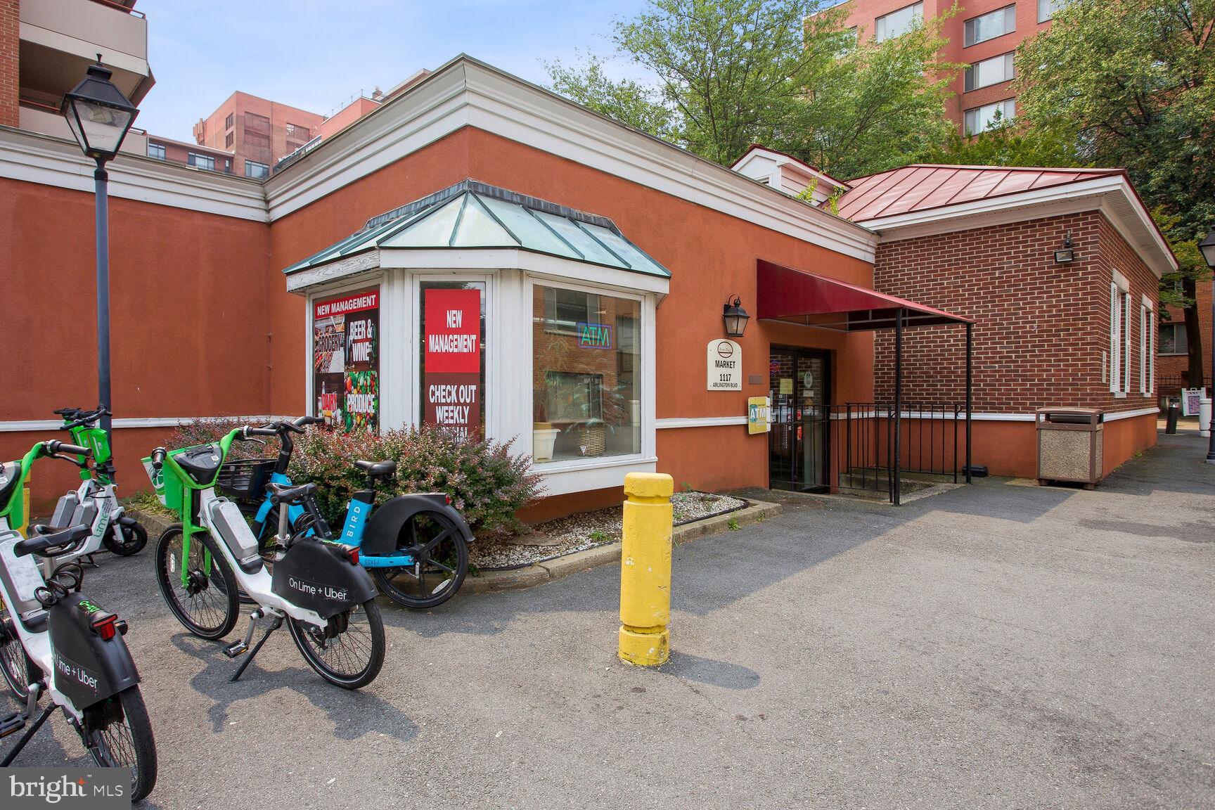 RIVER PLACE NORTH - Residential Lease