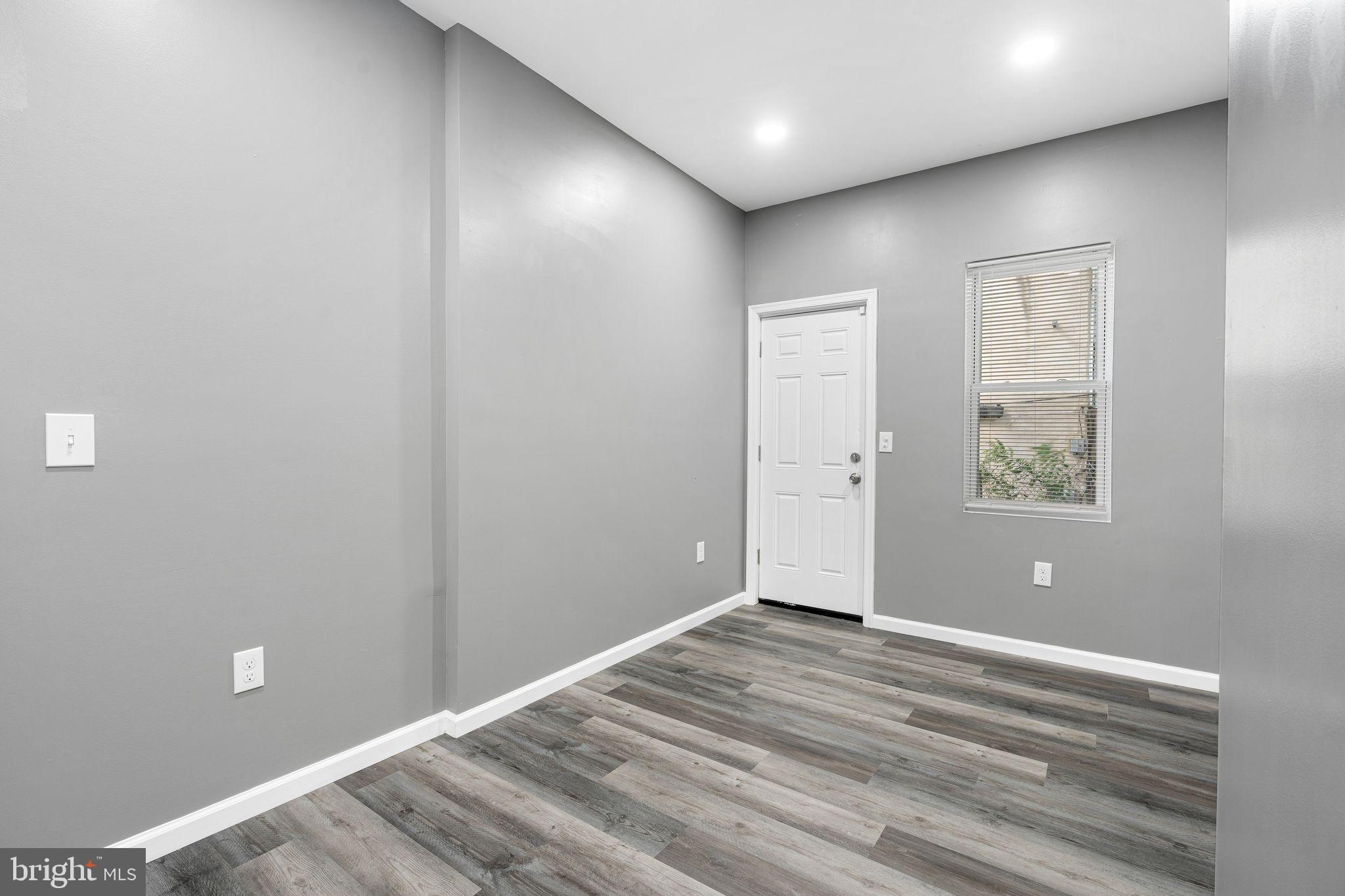 PHILADELPHIA (NORTH) - Residential Lease