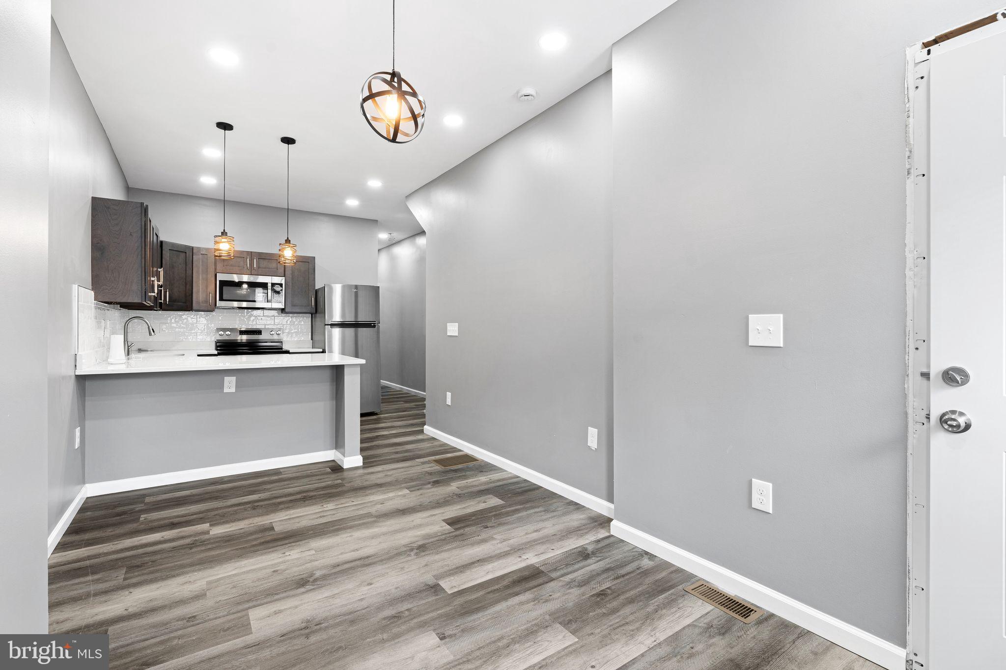 PHILADELPHIA (NORTH) - Residential Lease