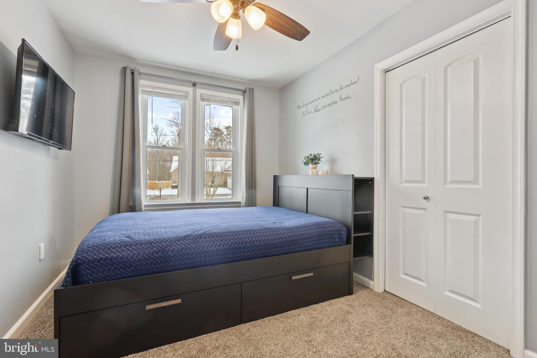 TWIN OAKS - Residential