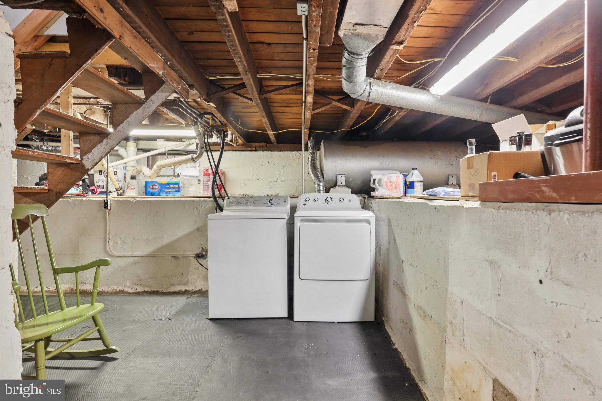 TWIN OAKS - Residential