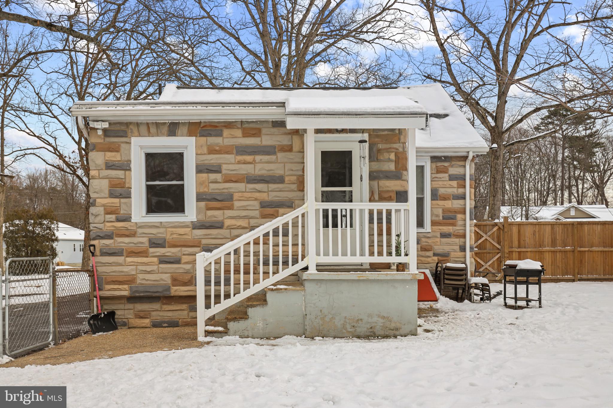 TWIN OAKS - Residential