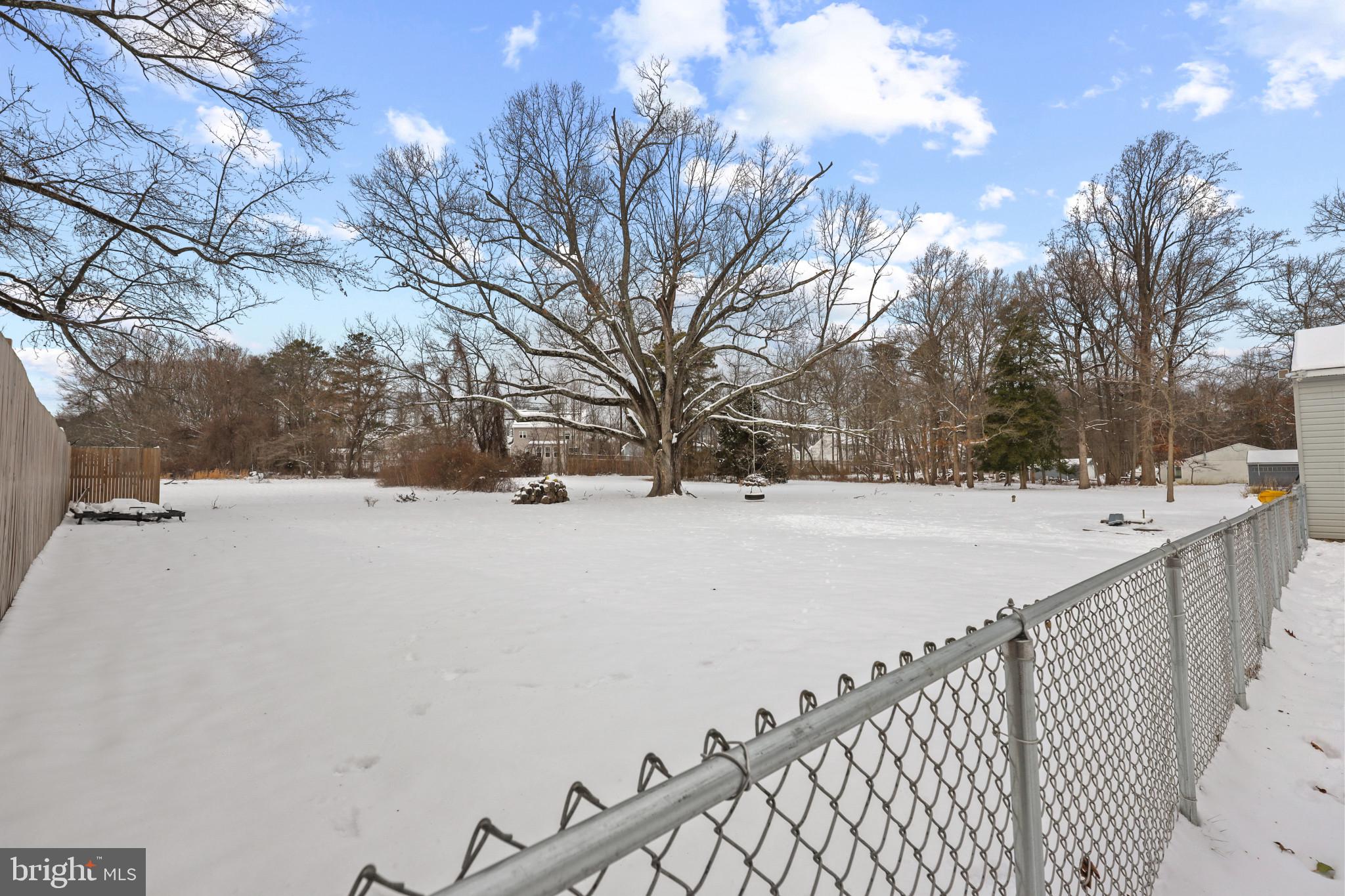 TWIN OAKS - Residential