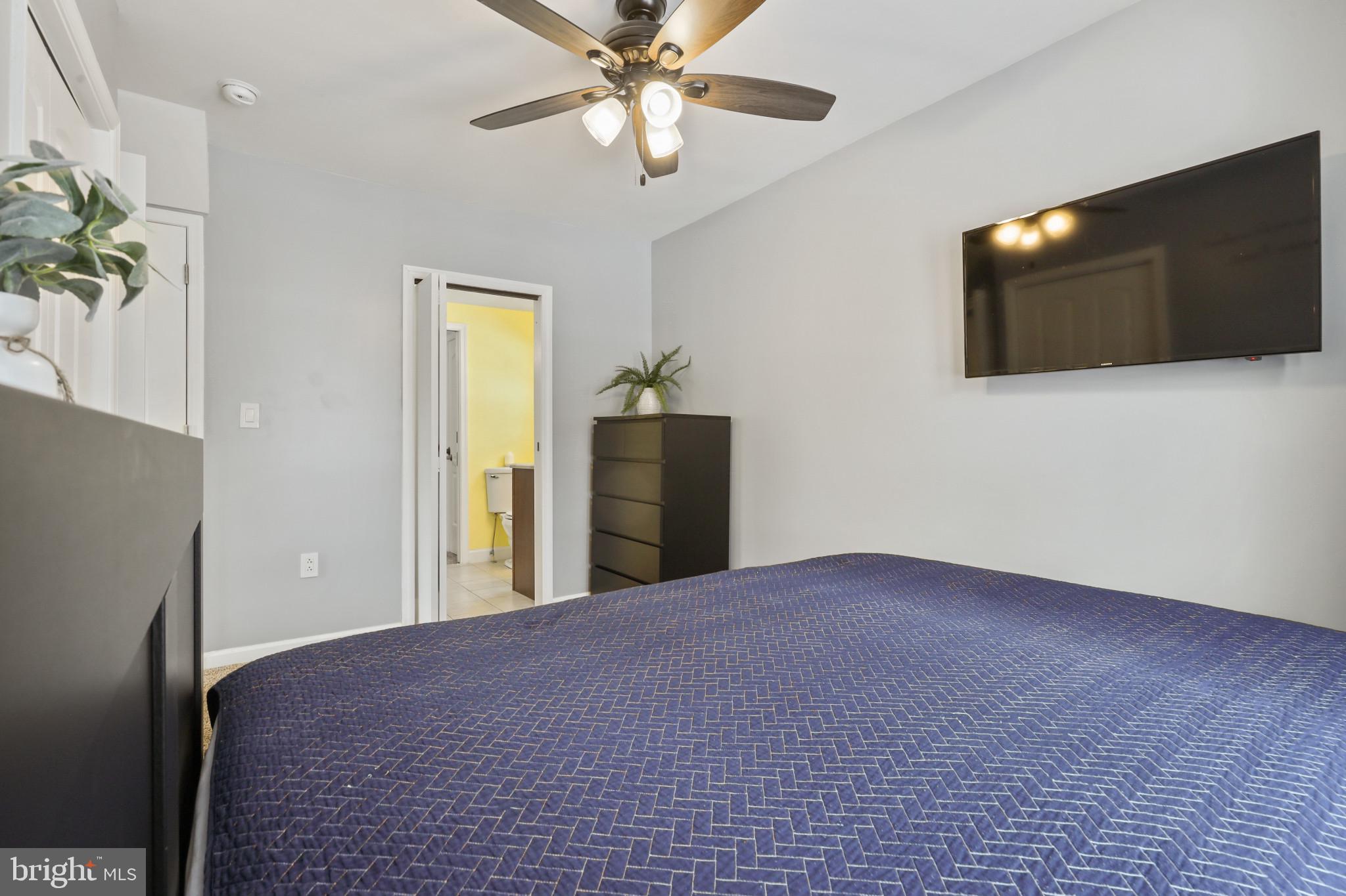 TWIN OAKS - Residential