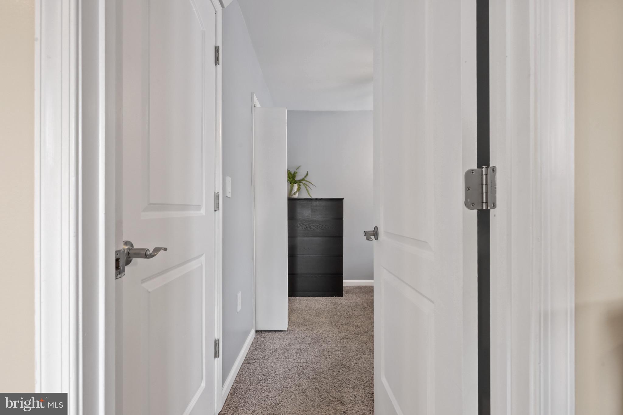 TWIN OAKS - Residential