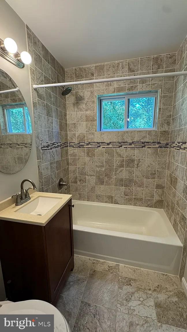 BROYHILL PARK - Residential