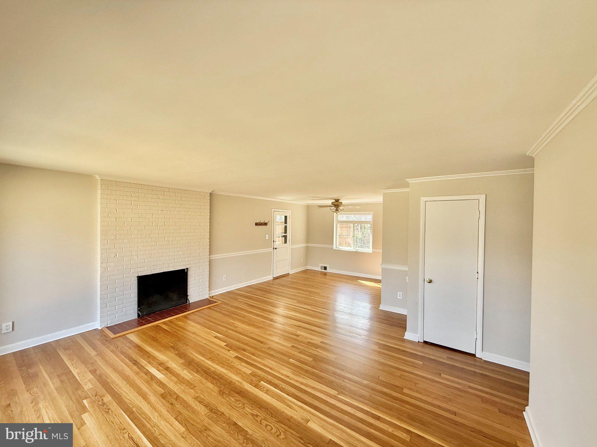 BROYHILL PARK - Residential