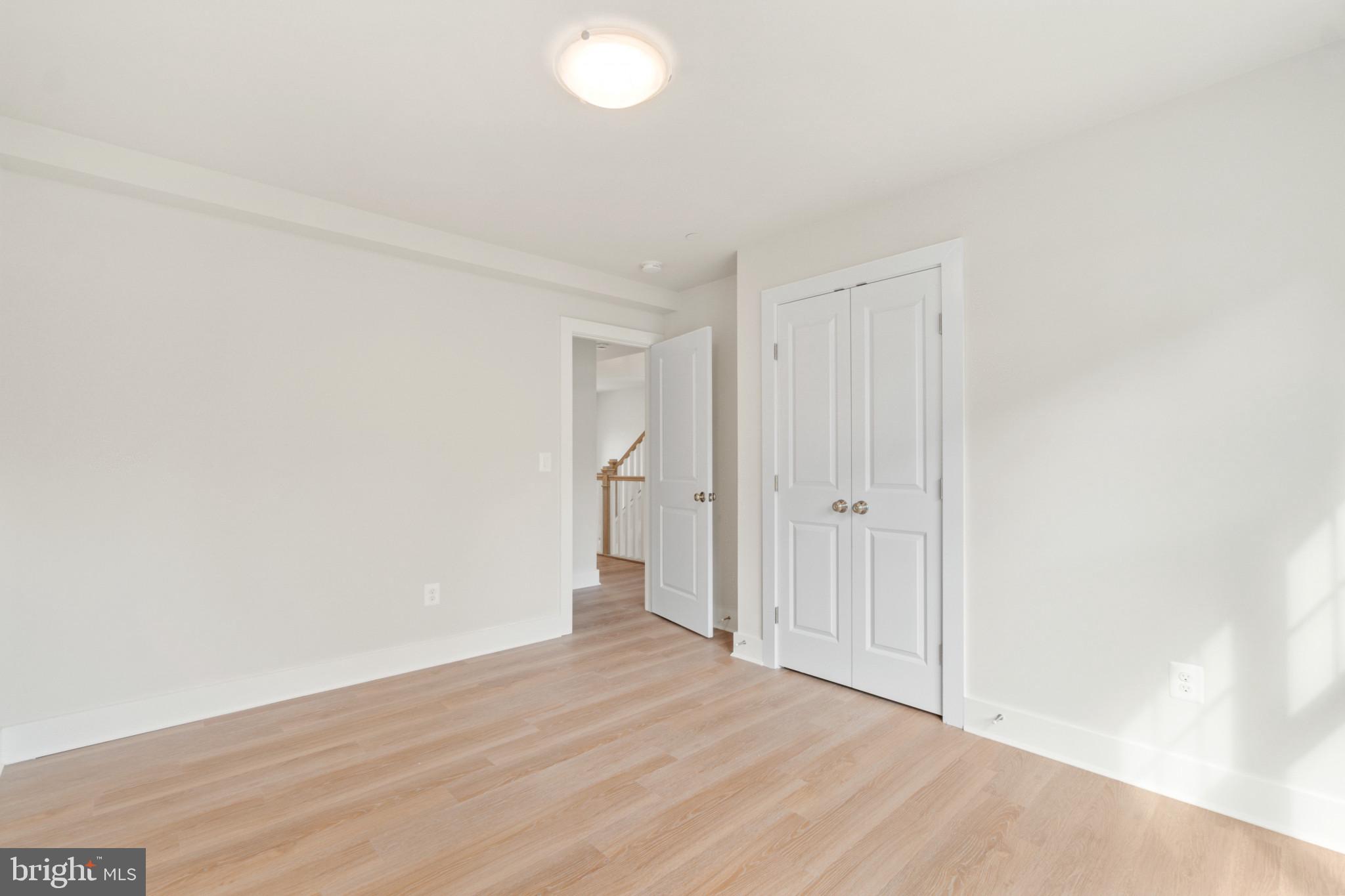 AVALON SHORES - Residential