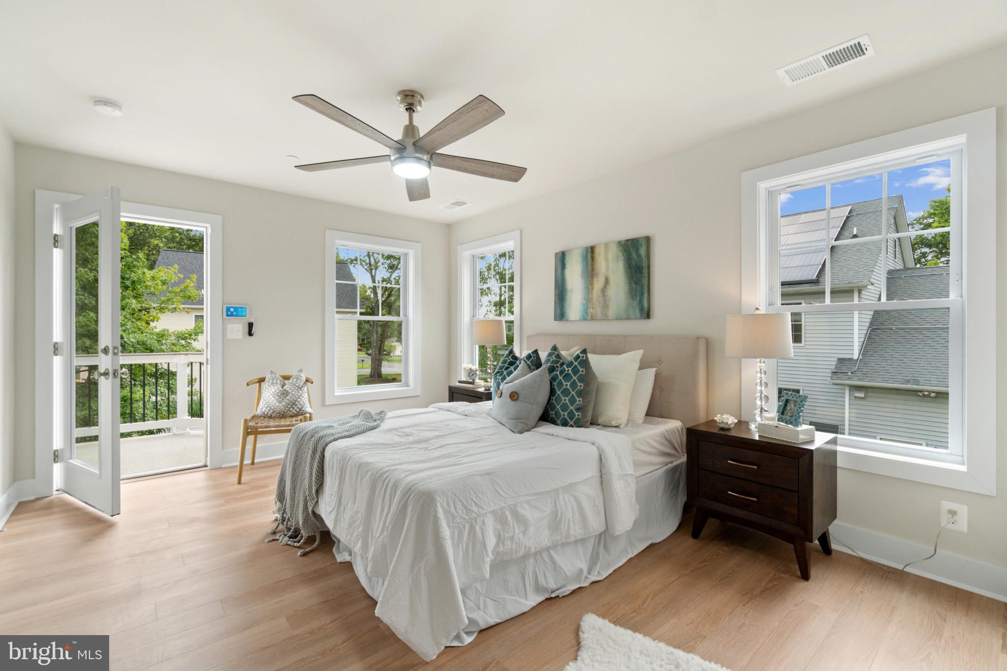 AVALON SHORES - Residential