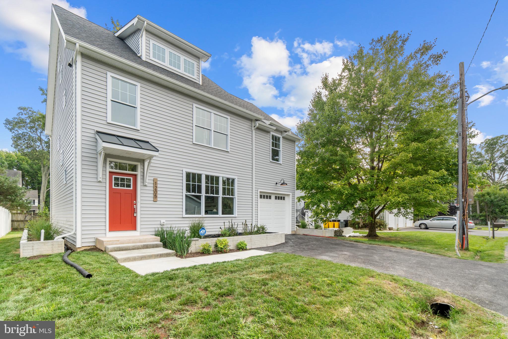 AVALON SHORES - Residential