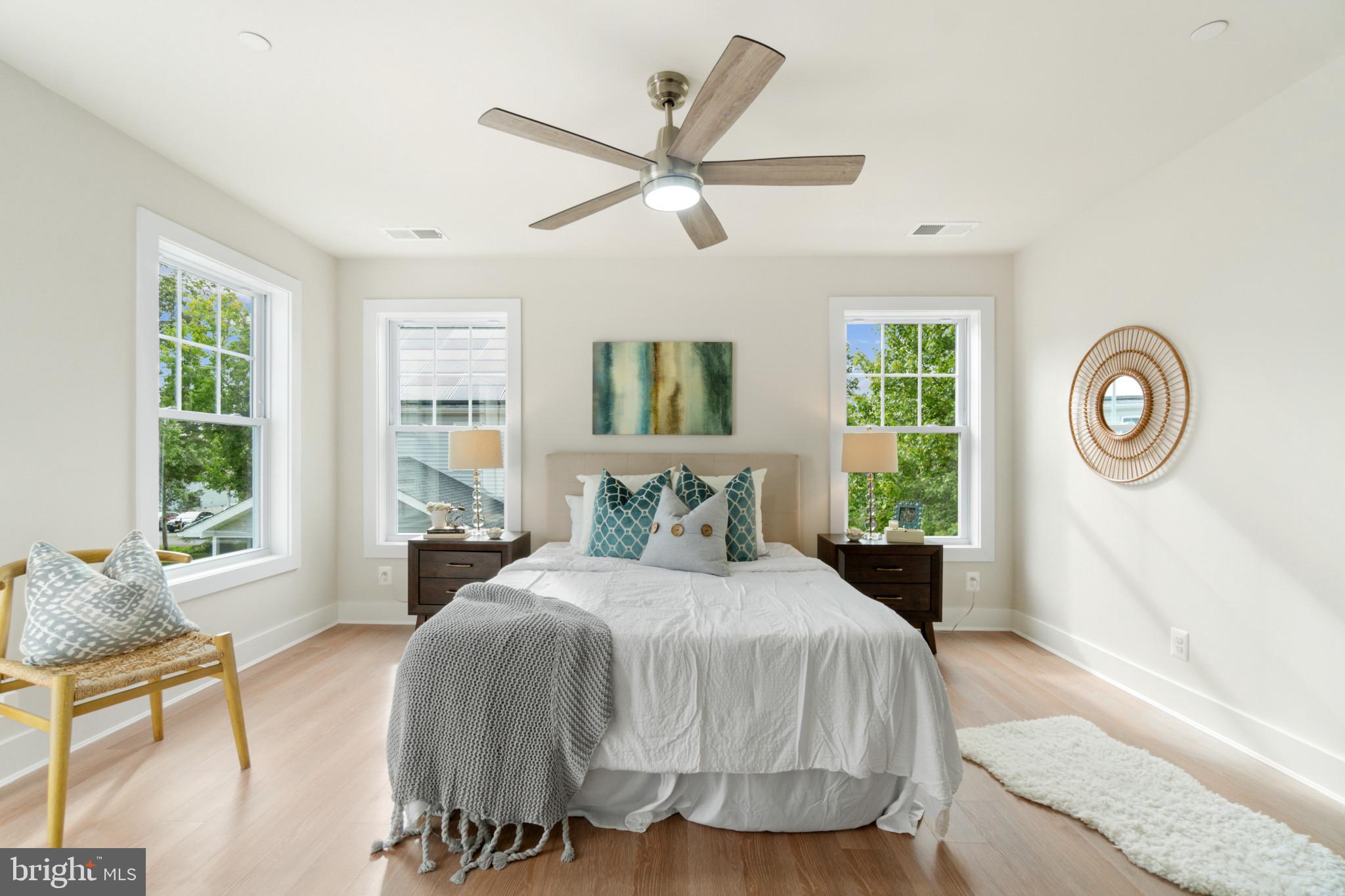 AVALON SHORES - Residential