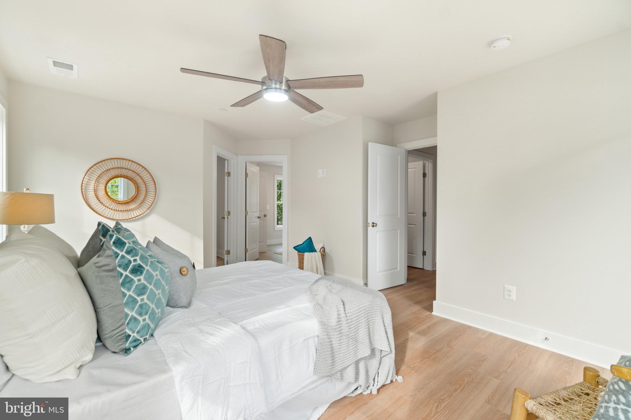 AVALON SHORES - Residential