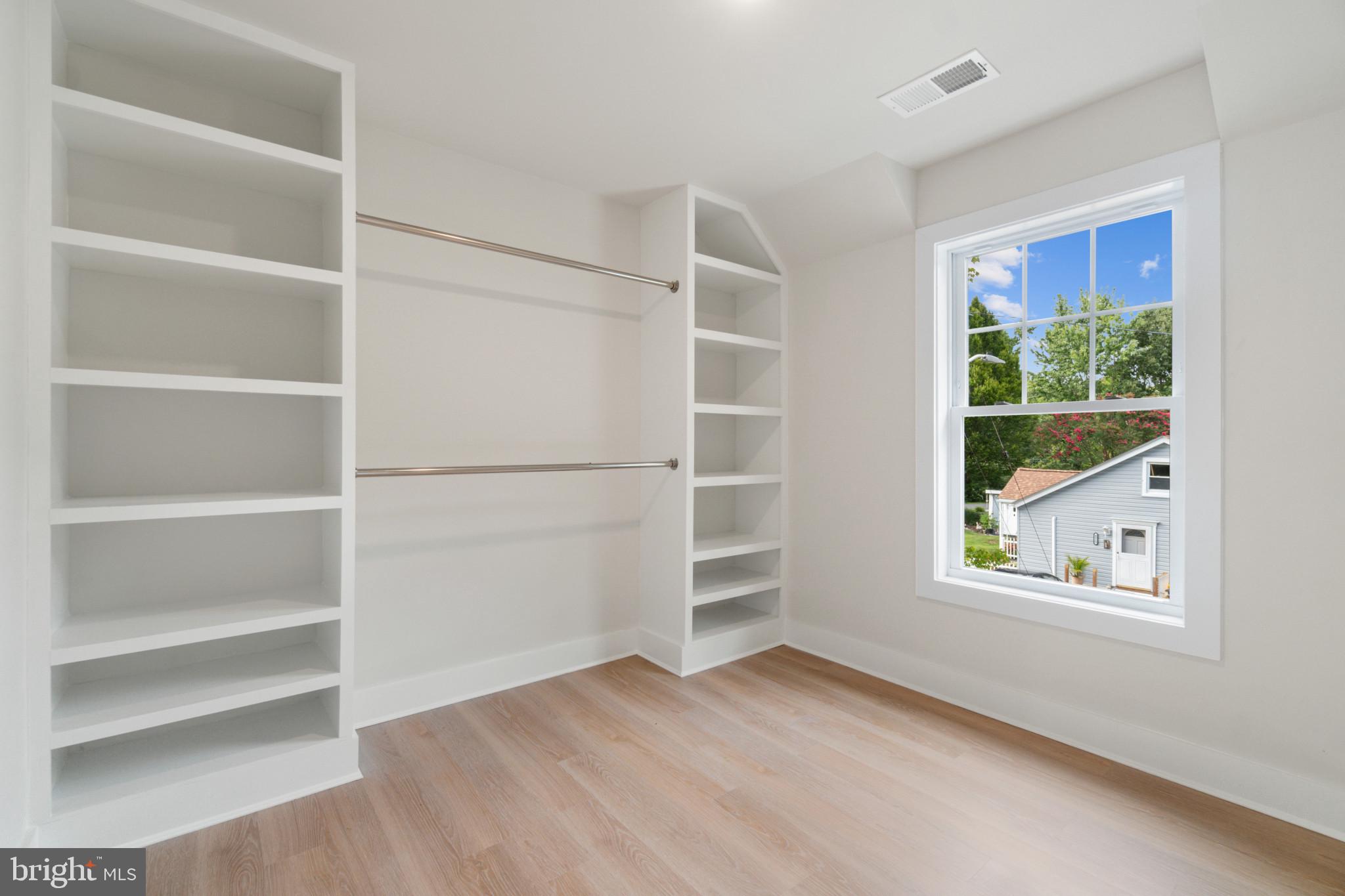 AVALON SHORES - Residential