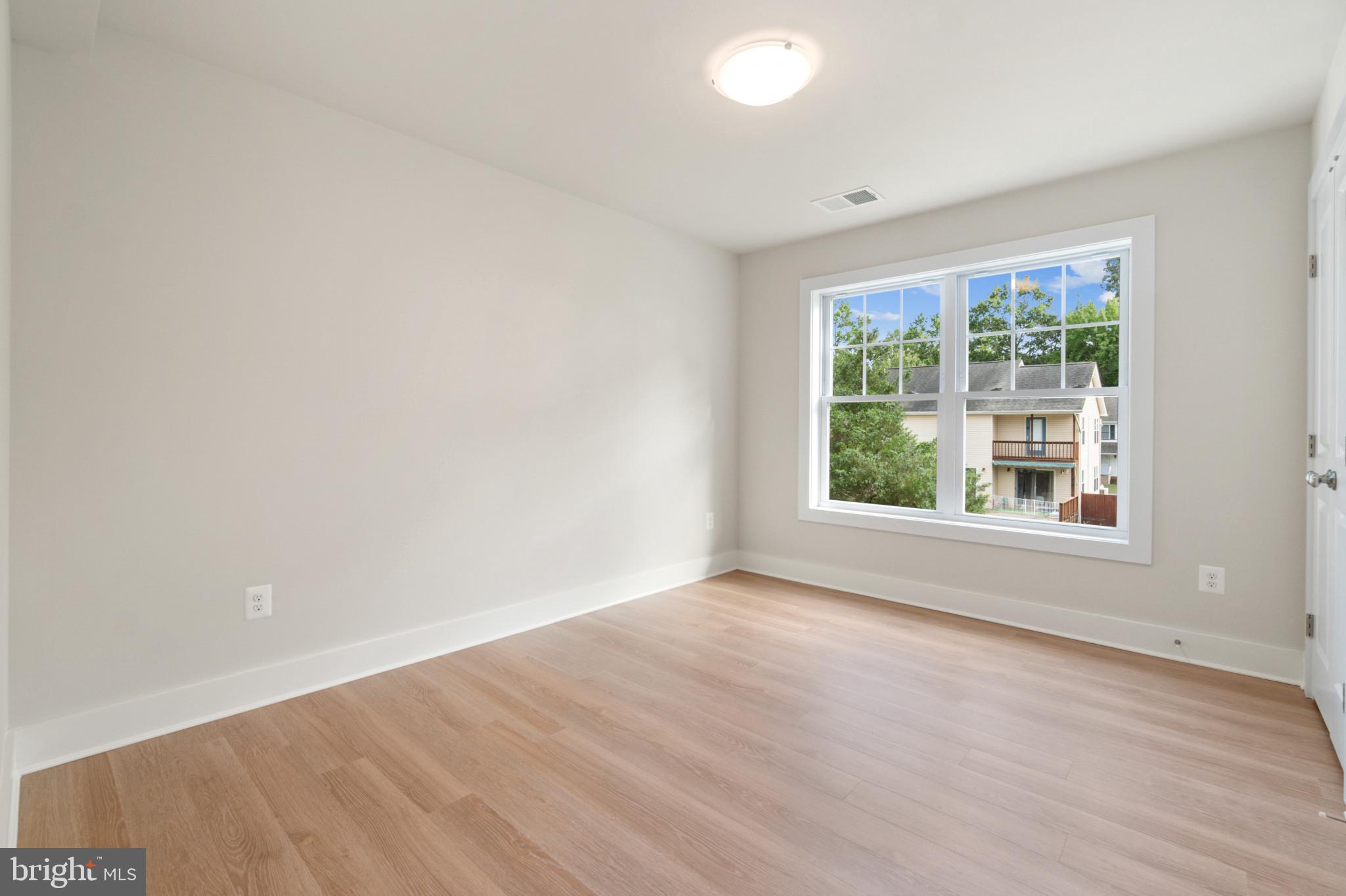 AVALON SHORES - Residential