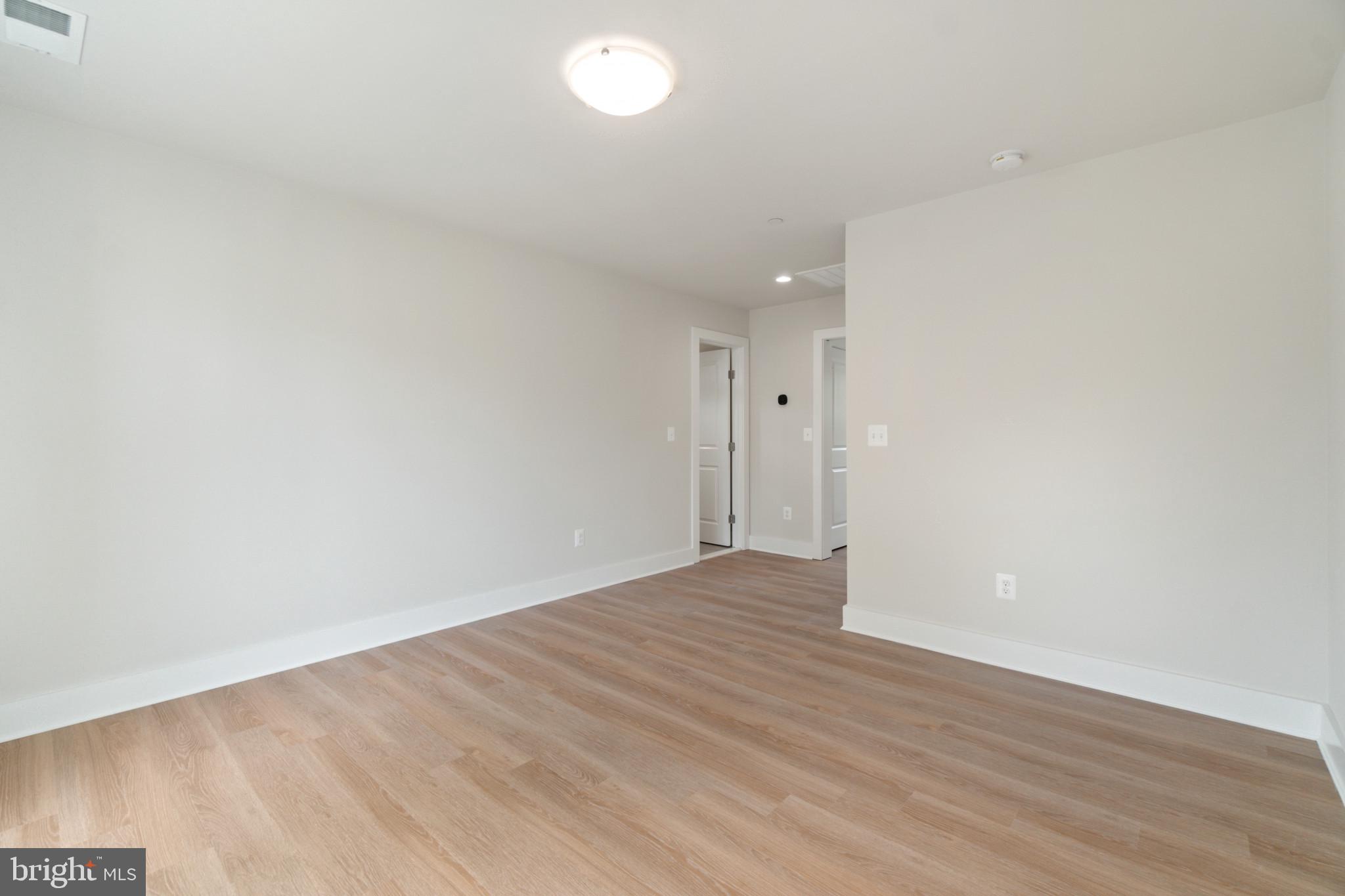 AVALON SHORES - Residential