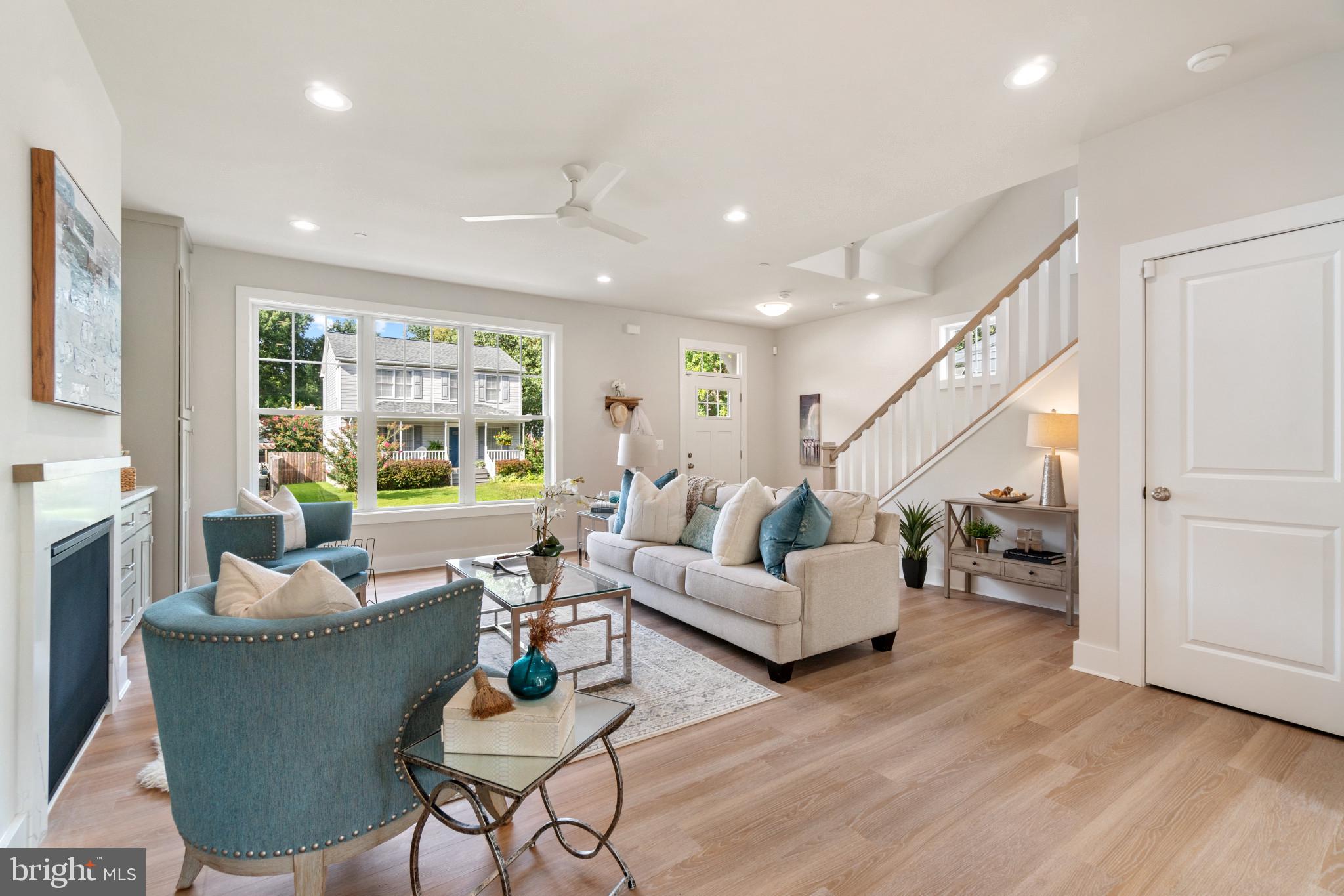 AVALON SHORES - Residential