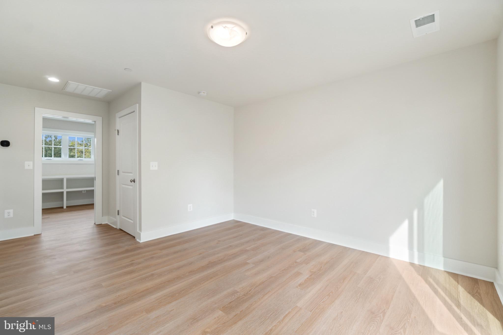 AVALON SHORES - Residential