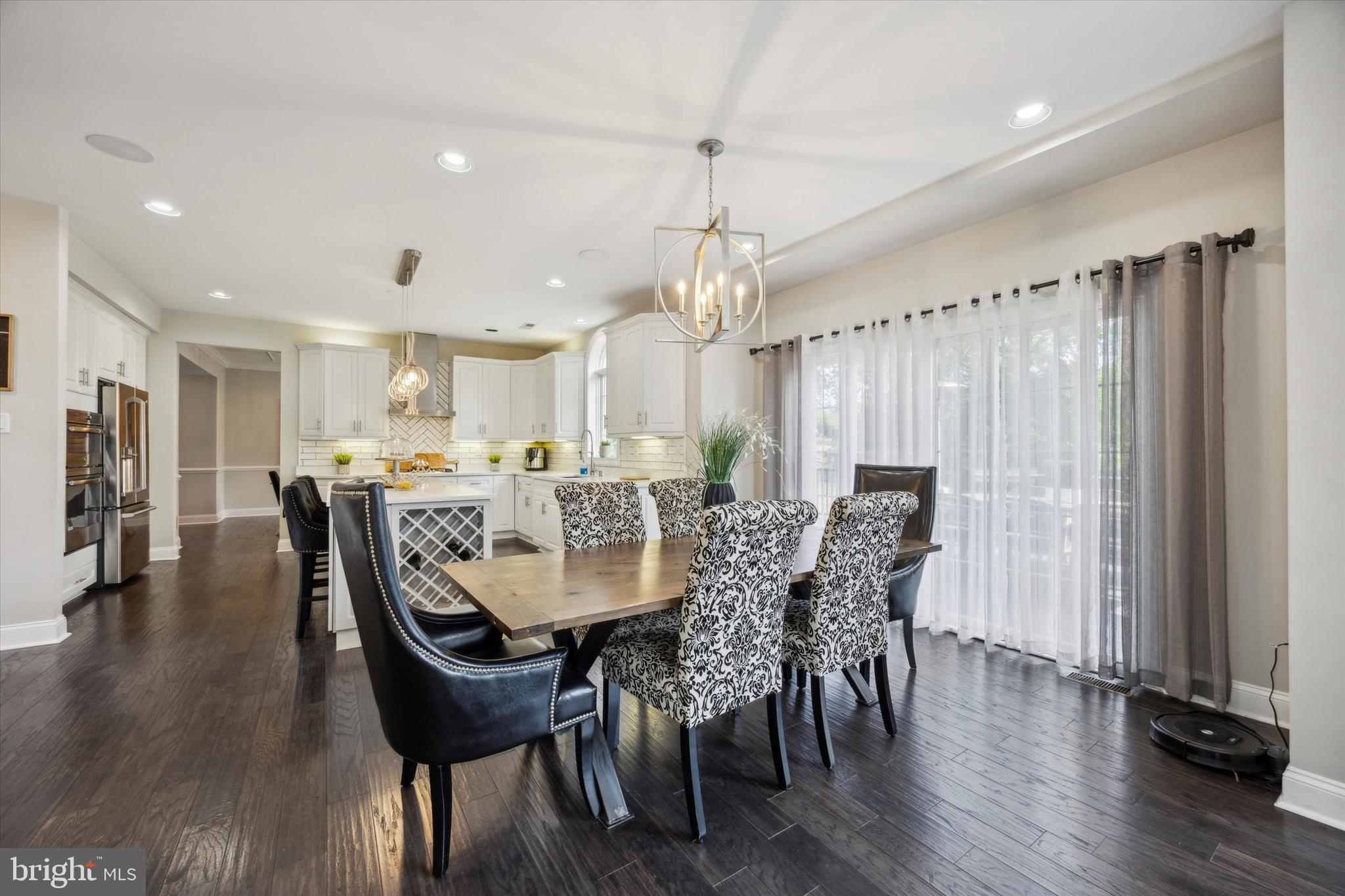 ESTSATFARAWAYFARMS - Residential