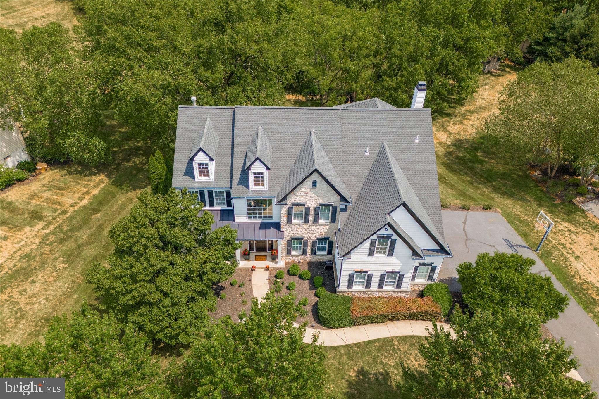 ESTSATFARAWAYFARMS - Residential