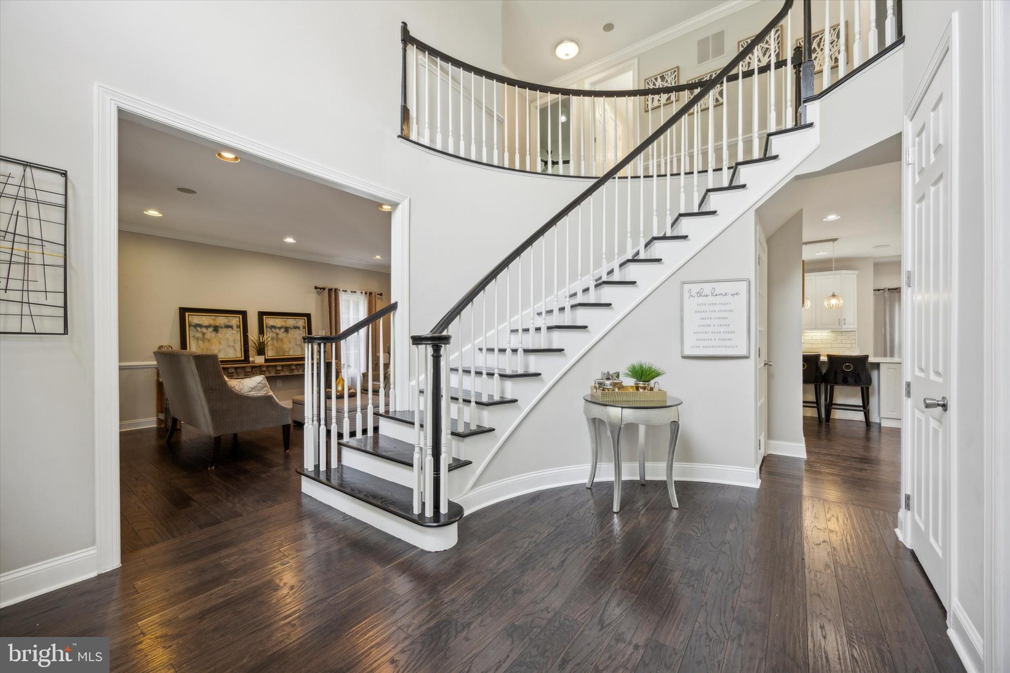 ESTSATFARAWAYFARMS - Residential