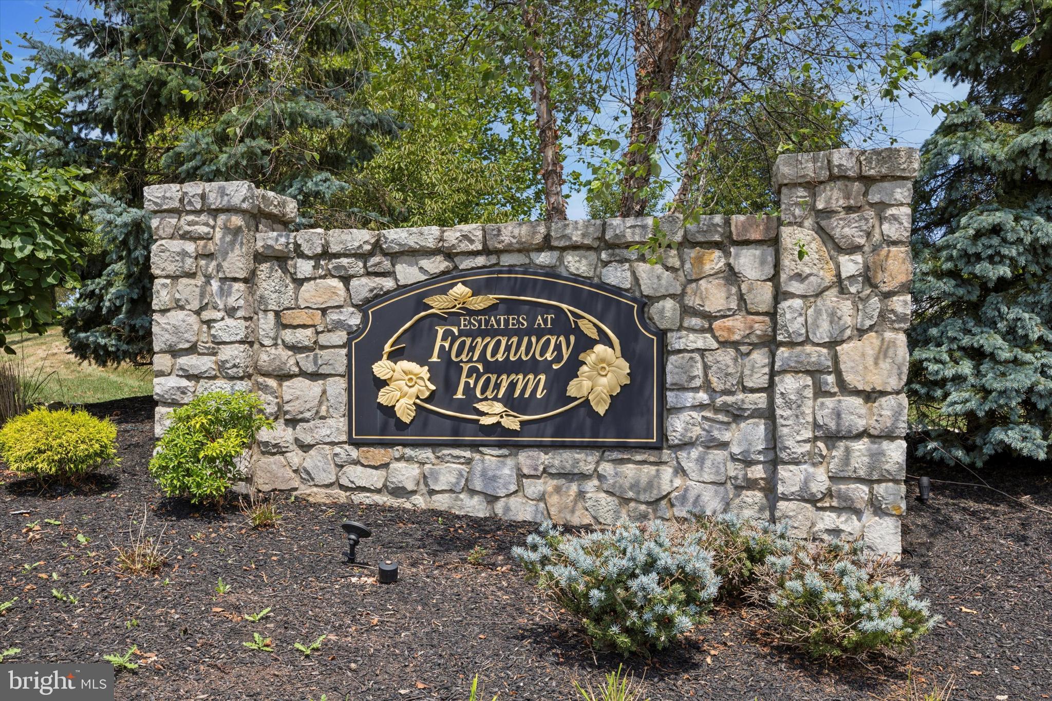 ESTSATFARAWAYFARMS - Residential