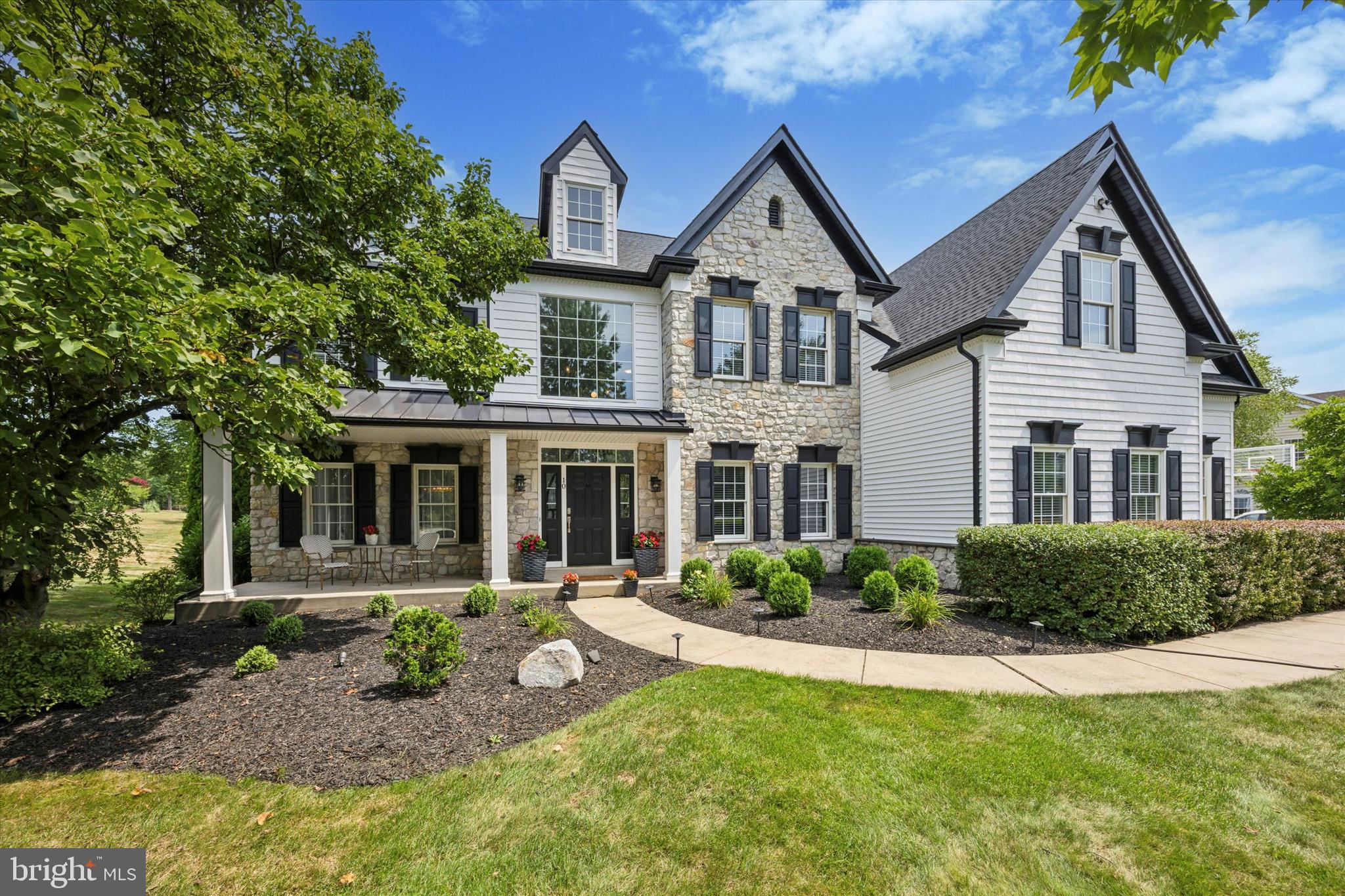 ESTSATFARAWAYFARMS - Residential