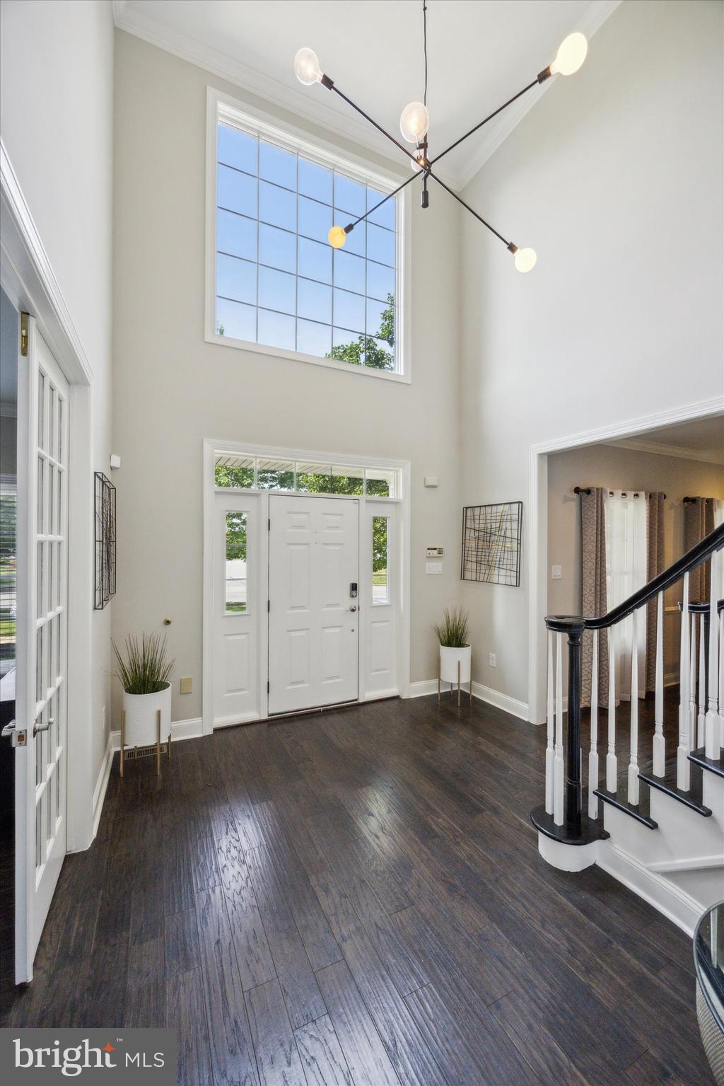 ESTSATFARAWAYFARMS - Residential