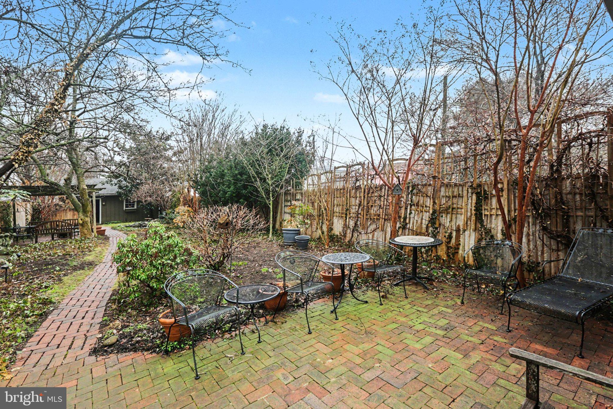 CARLISLE HISTORIC DISTRICT - Residential