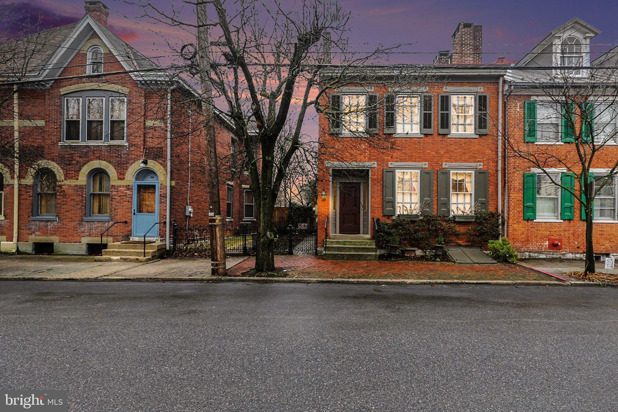 CARLISLE HISTORIC DISTRICT - Residential