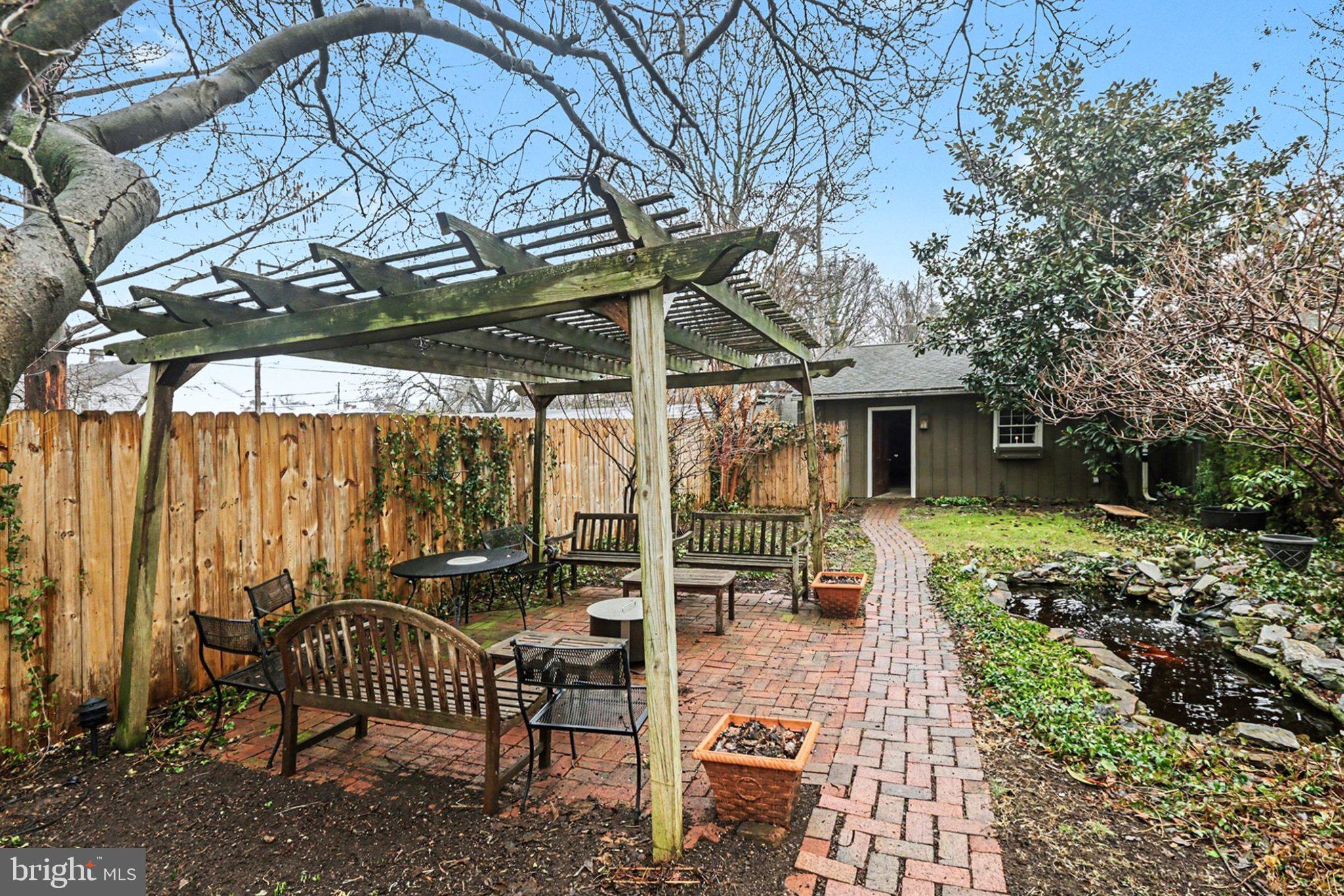 CARLISLE HISTORIC DISTRICT - Residential