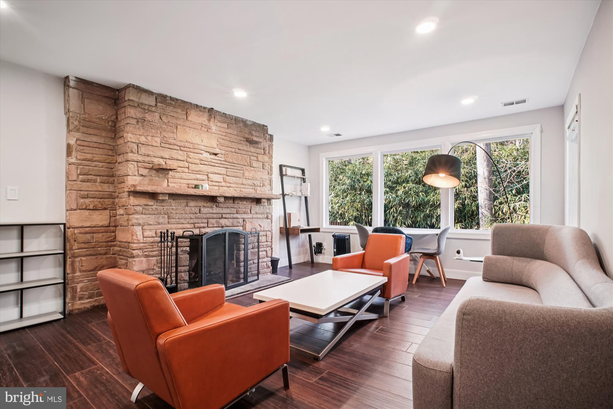 MILL CREEK PARK - Residential